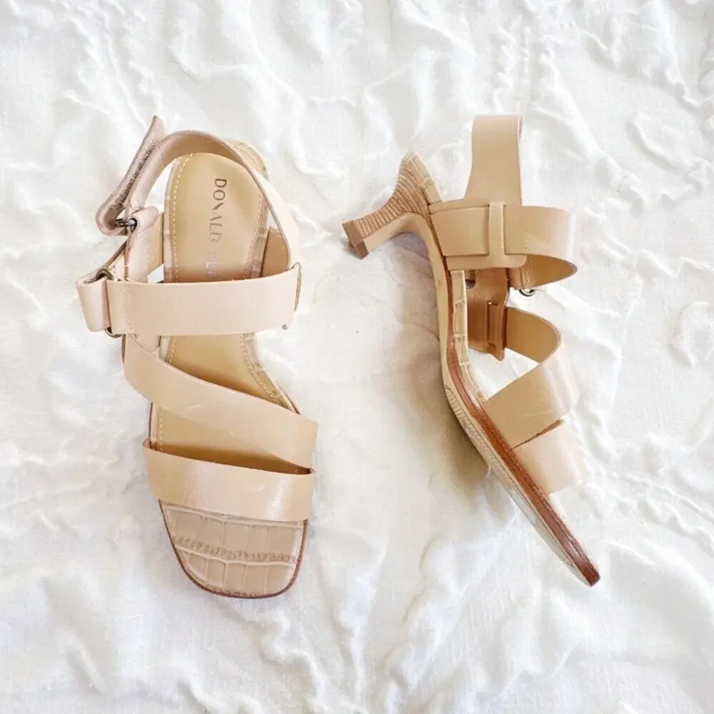 Donald Pliner Kamele Kitten Heel Sandal New